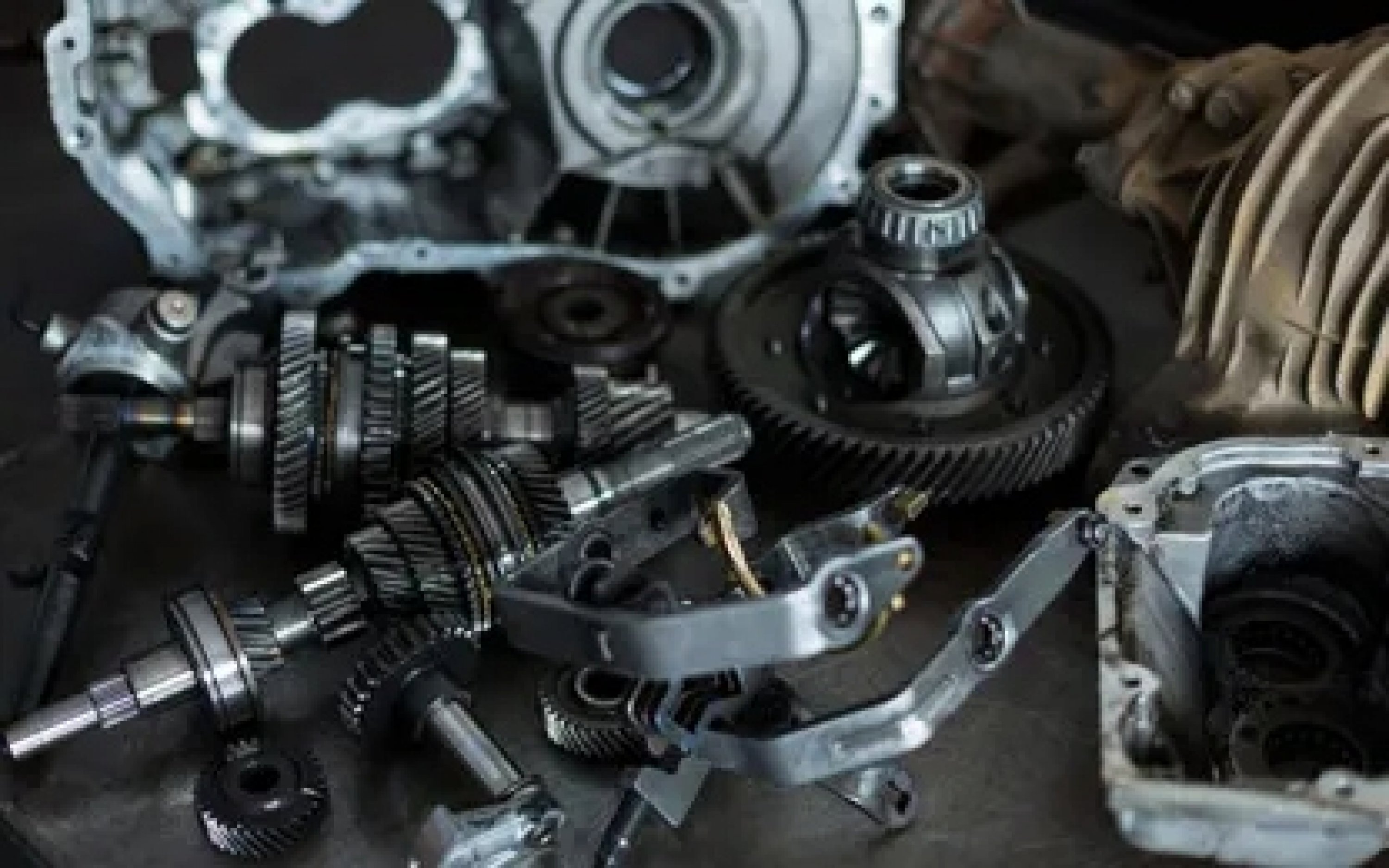 Kamyon ve Tır Komple Motor Parçaları Nelerdir?