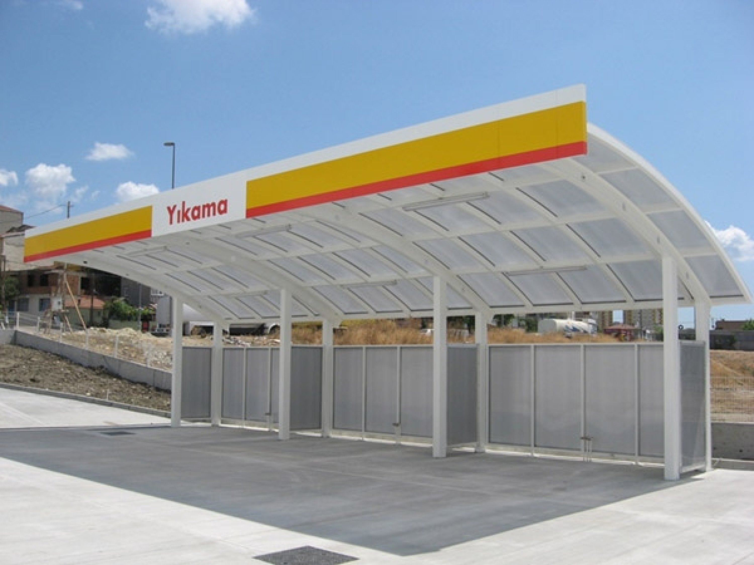 PETROL İSTASYONU ARAÇ YIKAMA YERİ